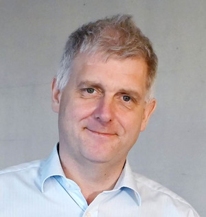 Henning Luther.